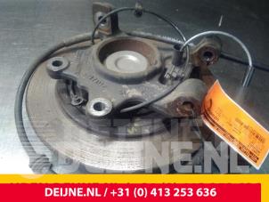 Mercedes Vito Achsschenkel links hinten O71544 foto 2