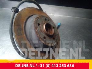 Mercedes Vito Achsschenkel links hinten O71544 foto 3