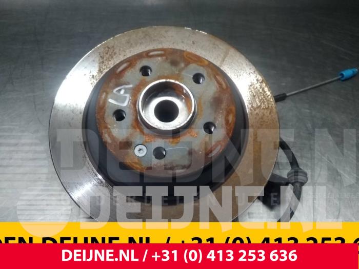 Mercedes Vito Knuckle, rear left O71547