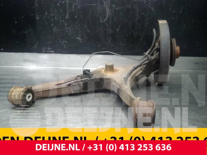Volkswagen Transporter Achsschenkel links hinten O71552