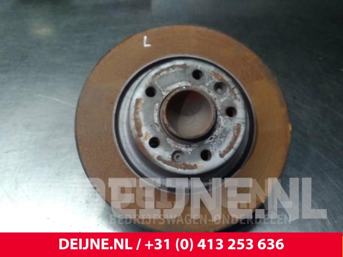 Peugeot Expert Fusee links-achter O71569