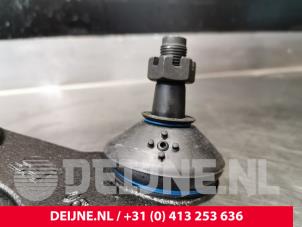 Toyota Hiace Draagarm boven rechts-voor O71648 foto 3