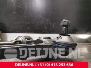 Toyota Hiace Draagarm boven rechts-voor O71650 foto 3