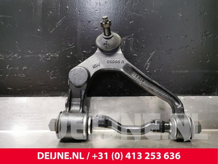 Toyota Hiace Draagarm boven rechts-voor O71656