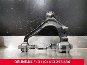 Toyota Hiace Draagarm boven rechts-voor O71656 foto 2