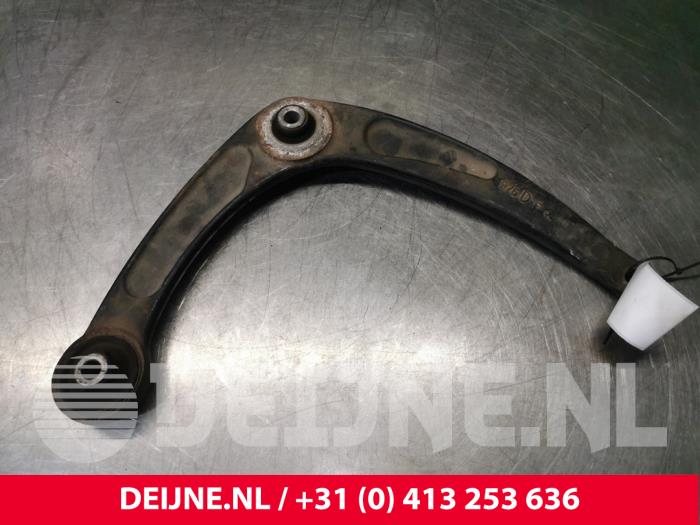 Citroen C4 Querlenker rechts vorne O71665