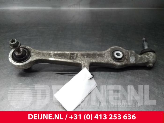 Audi A4 Querlenker unten links vorne O71674