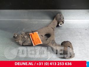 Mercedes B-Klasse Front lower wishbone, left O71712 photo 3