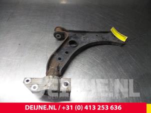 Volkswagen Golf Draagarm onder links-voor O71771 foto 2