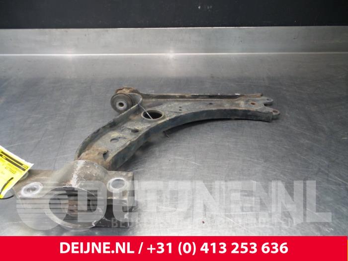 Volkswagen Golf Draagarm onder links-voor O71772