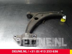 Volkswagen Passat Querlenker unten links vorne O71786 foto 2
