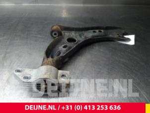 Volkswagen Golf Front lower wishbone, left O71787 photo 2