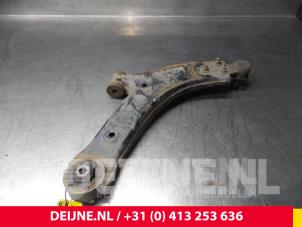 Hyundai H300 Querlenker unten links vorne O71810 foto 2