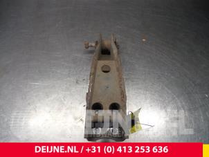 Hyundai H200 Draagarm onder links-voor O71812 foto 2