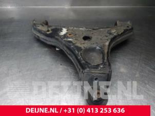 Volkswagen Crafter Draagarm onder rechts-voor O71964 foto 2
