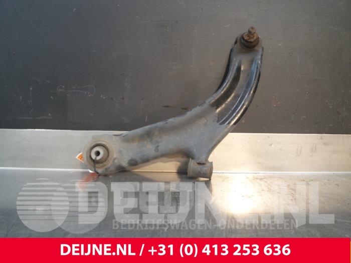 Renault Clio Querlenker unten rechts vorne O72087