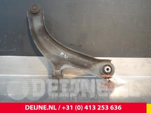 Renault Clio Querlenker unten rechts vorne O72087 foto 2