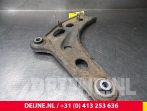 Renault Trafic Querlenker unten rechts vorne O72099 foto 2