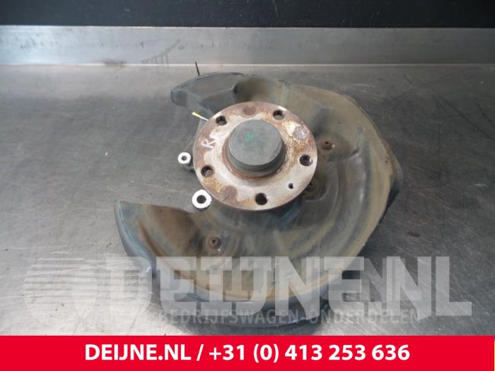 Volkswagen Passat Knuckle, rear right O72132