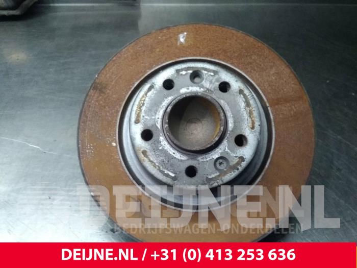 Peugeot Expert Fusee rechts-achter O72140