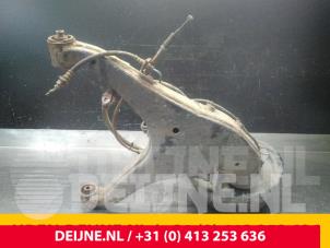 Toyota Hiace Fusee rechts-achter O72142 foto 3