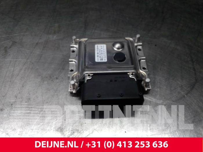 Adblue Computer van een Mercedes-Benz V (447.8) 2.1 200 CDI, 200 d 16V 2017