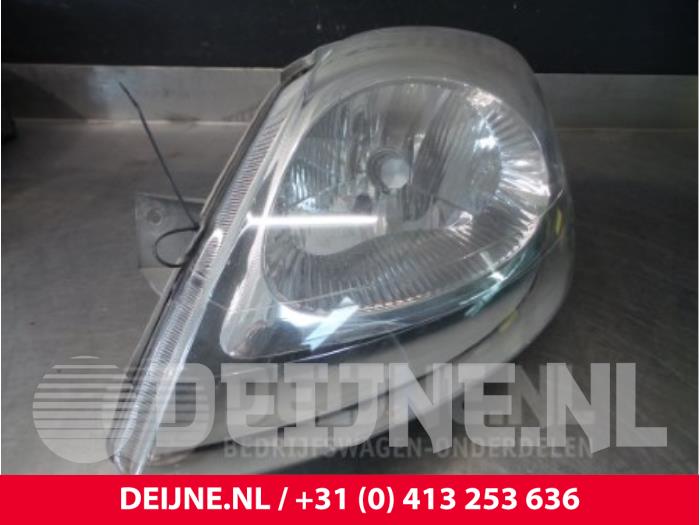 Opel Vivaro Scheinwerfer links O33566