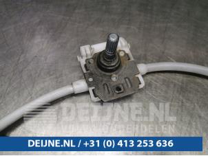 Iveco Daily Fenstermechanik 2-türig links vorne O36877 foto 2