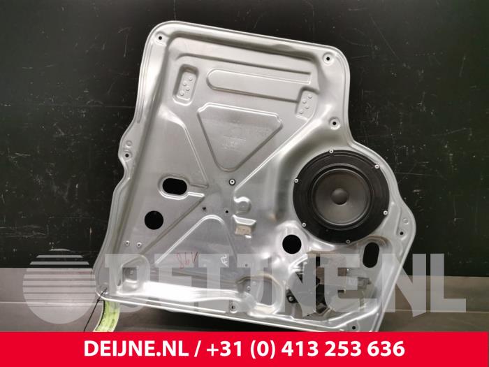 Volkswagen Transporter Ruitmechaniek 2Deurs rechts-voor O37331