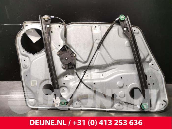 Volkswagen Passat Window mechanism 4-door, front right O37653
