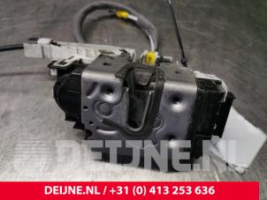 Mercedes Sprinter Türschlossmechanik 2-türig rechts O38445 foto 3