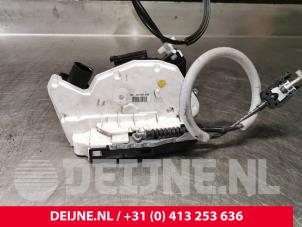 Volkswagen Scirocco Türschlossmechanik 2-türig rechts O38574 foto 2