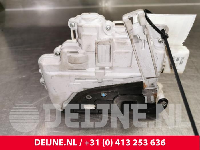 Audi A4 Türschlossmechanik 4-türig links vorne O38864