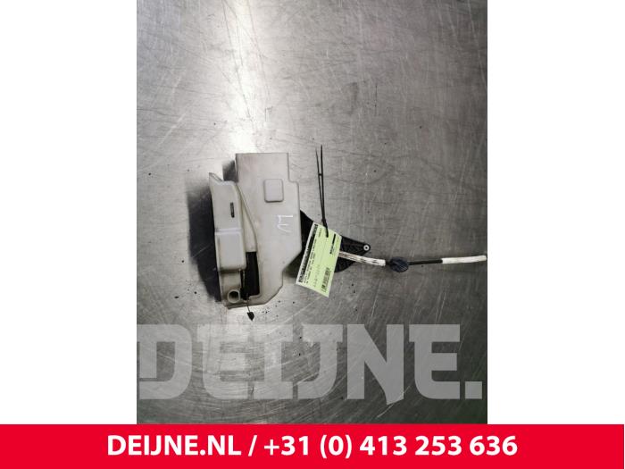 Volkswagen Touareg Door lock mechanism 4-door, front left O38916