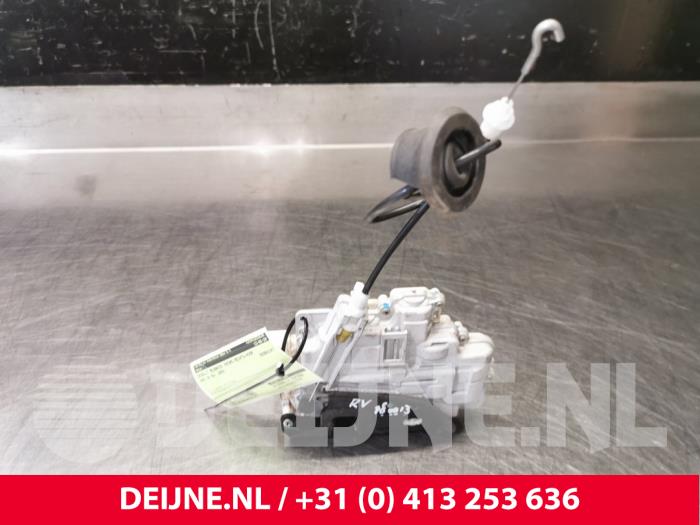 Audi A4 Türschlossmechanik 4-türig rechts vorne O39149