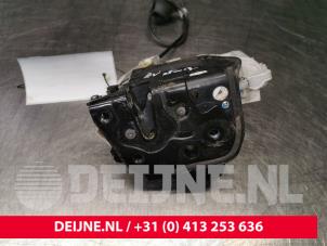 Audi A4 Front door lock mechanism 4-door, right O39149 photo 2