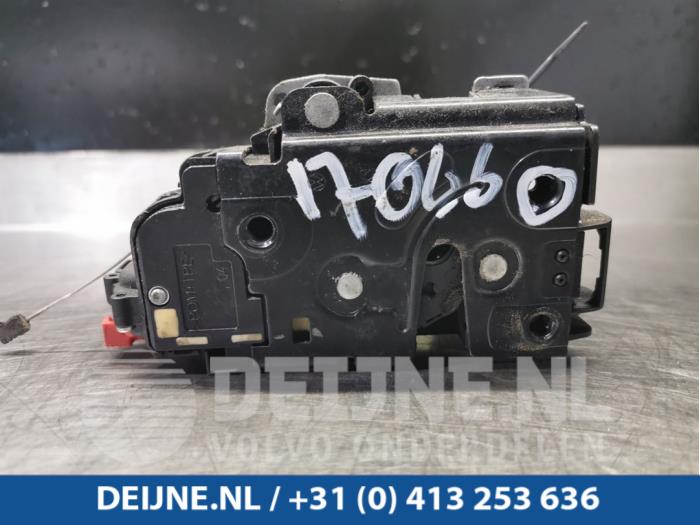 Volkswagen Golf Türschlossmechanik 4-türig rechts vorne O39225