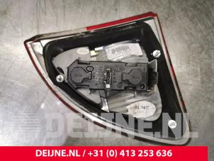 Ford Galaxy Achterlicht links O44002 foto 2