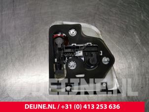 Volkswagen Touareg Rücklicht links O44124 foto 3