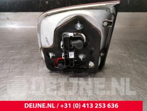Volkswagen Touareg Rücklicht links O44124 foto 2