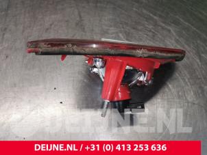 Volkswagen Passat Taillight, right O44700 photo 2