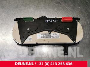 Opel Vivaro Kilometerteller KM O46180 foto 3