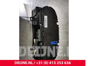 Volkswagen Scirocco Tacho - Kombiinstrument KM O46331 foto 2
