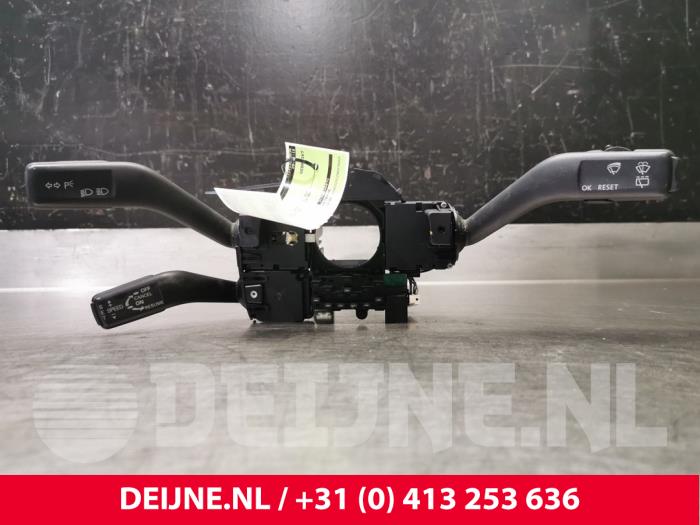Volkswagen Passat Steering column stalk O47814