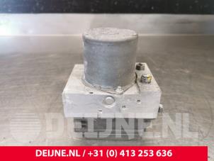 Mercedes Sprinter ABS Pomp O56165 foto 2