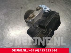 Volkswagen Caddy ABS Pumpe O56335 foto 2