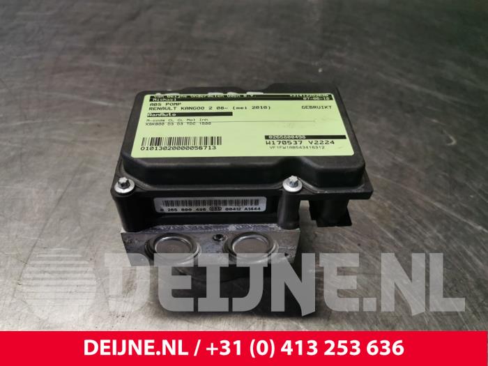 Renault Kangoo ABS pump O56713