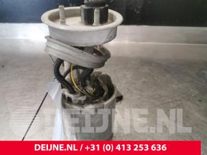 Volkswagen Passat Electric fuel pump O63134 photo 2
