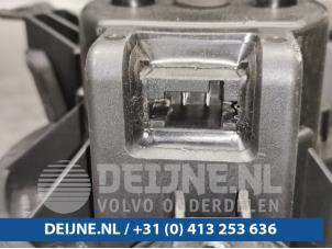 Fiat Doblo Kachel Ventilatiemotor O67323 foto 2