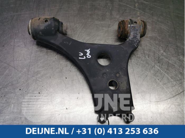 Mercedes A-Klasse Front lower wishbone, left O71707